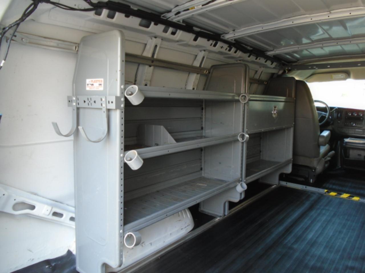 Chevrolet Express Cargo Vanrwd 1500 135" - Thumbnail 7