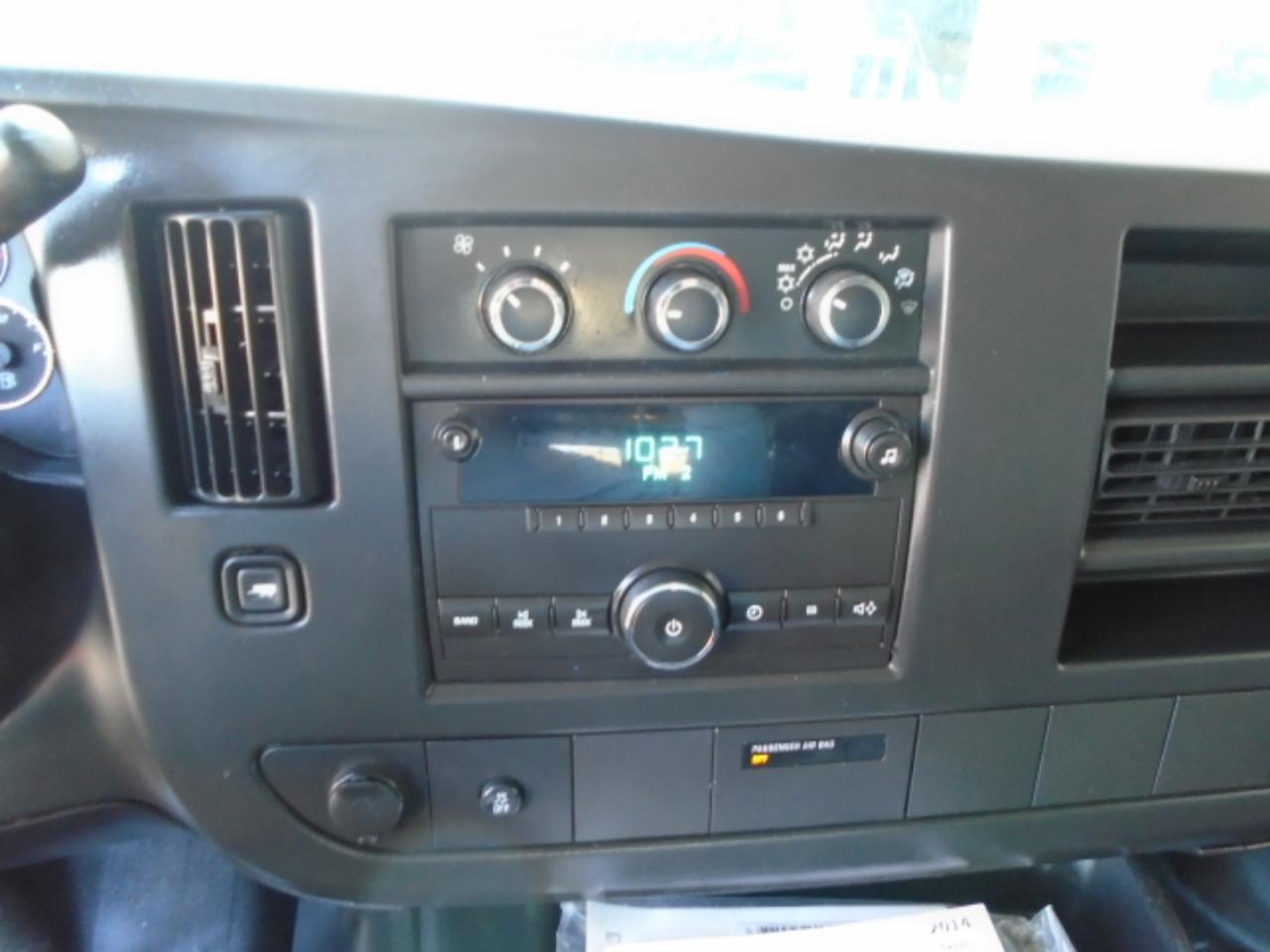 Chevrolet Express Cargo Vanrwd 1500 135" - Thumbnail 17