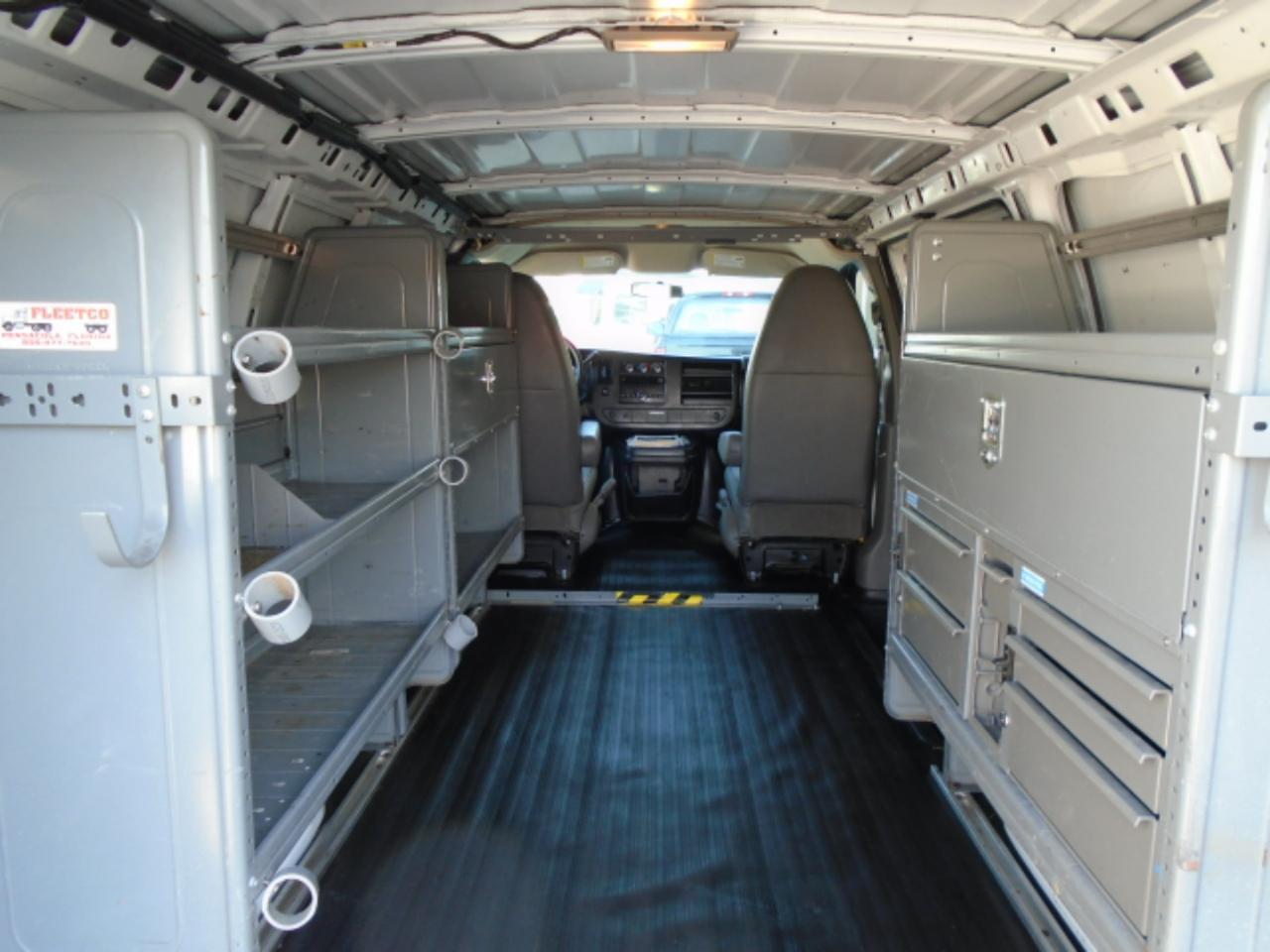 Chevrolet Express Cargo Vanrwd 1500 135" - Thumbnail 9