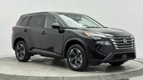 Nissan Rogue Sv - Thumbnail 4