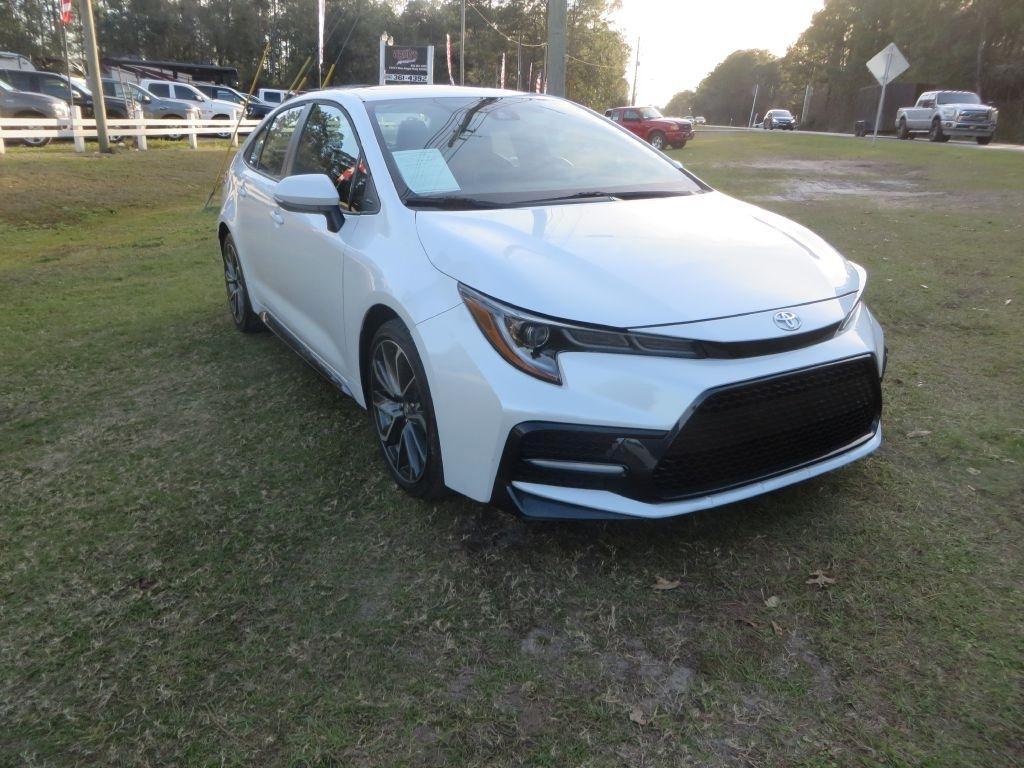 Toyota Corollaxse - Thumbnail 4