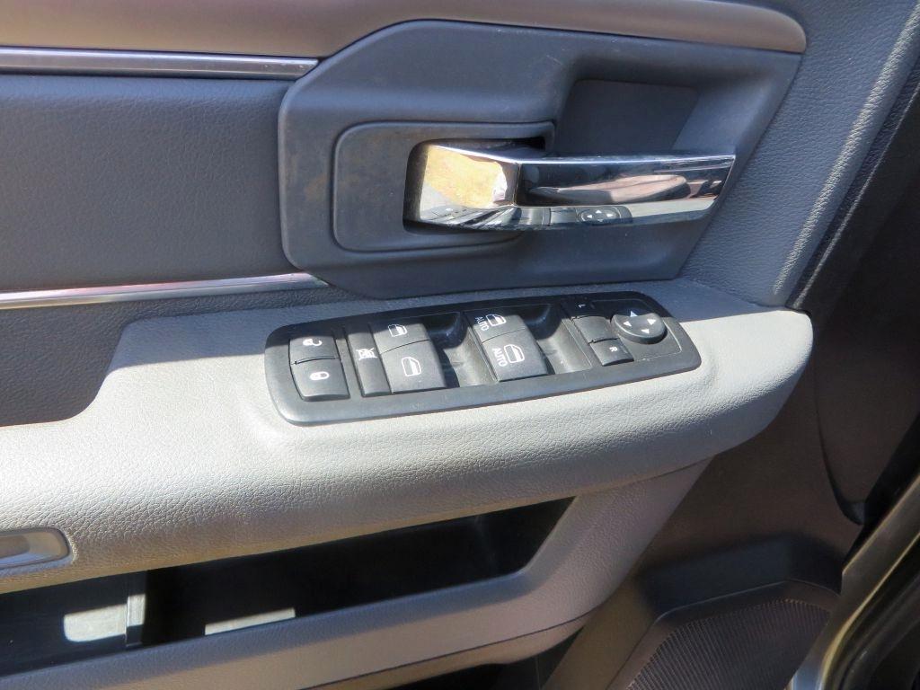 Ram 1500Slt - Thumbnail 16