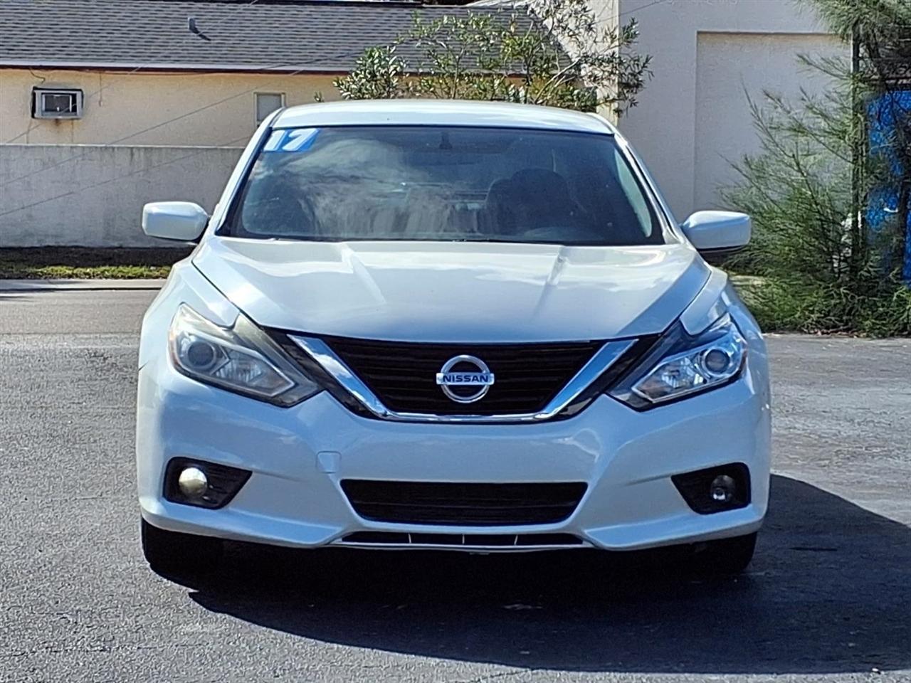 Nissan Altima2.5 Sv - Thumbnail 2