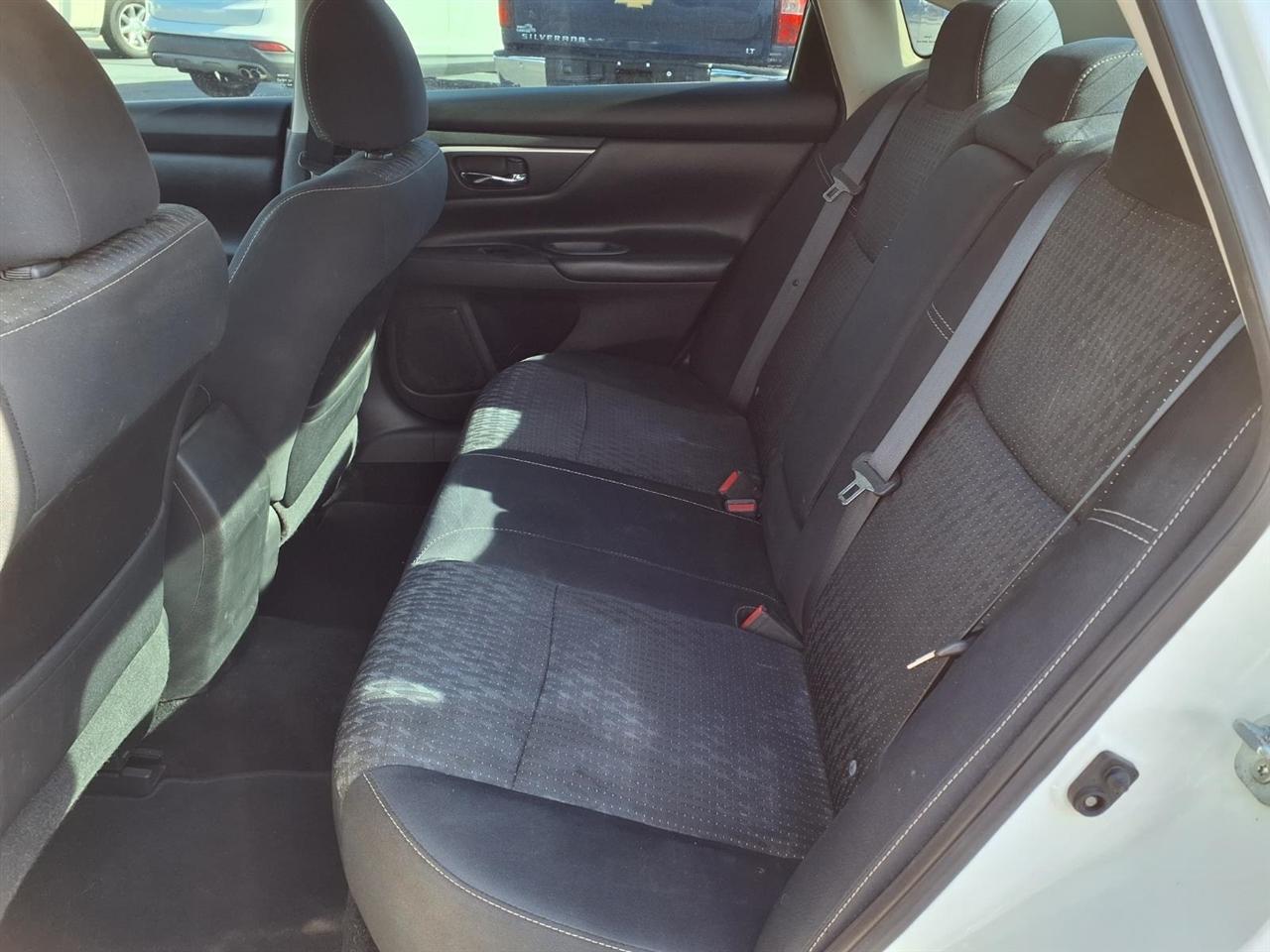 Nissan Altima2.5 Sv - Thumbnail 12