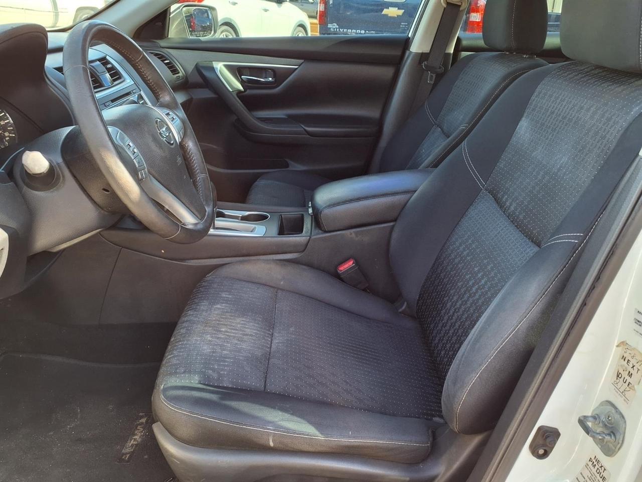 Nissan Altima2.5 Sv - Thumbnail 9