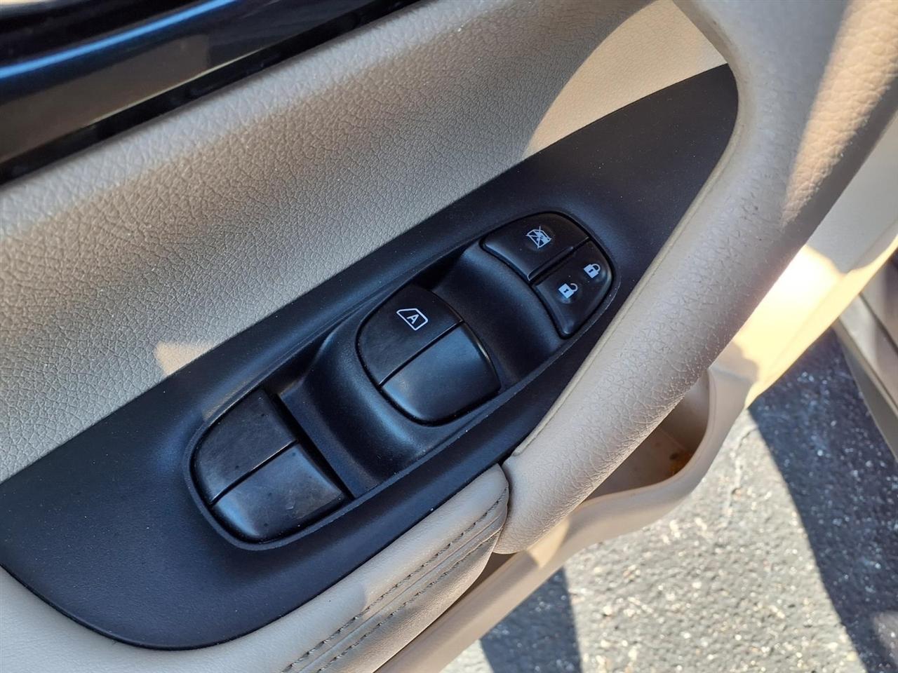 Nissan Roguefwd 4Dr S - Thumbnail 11