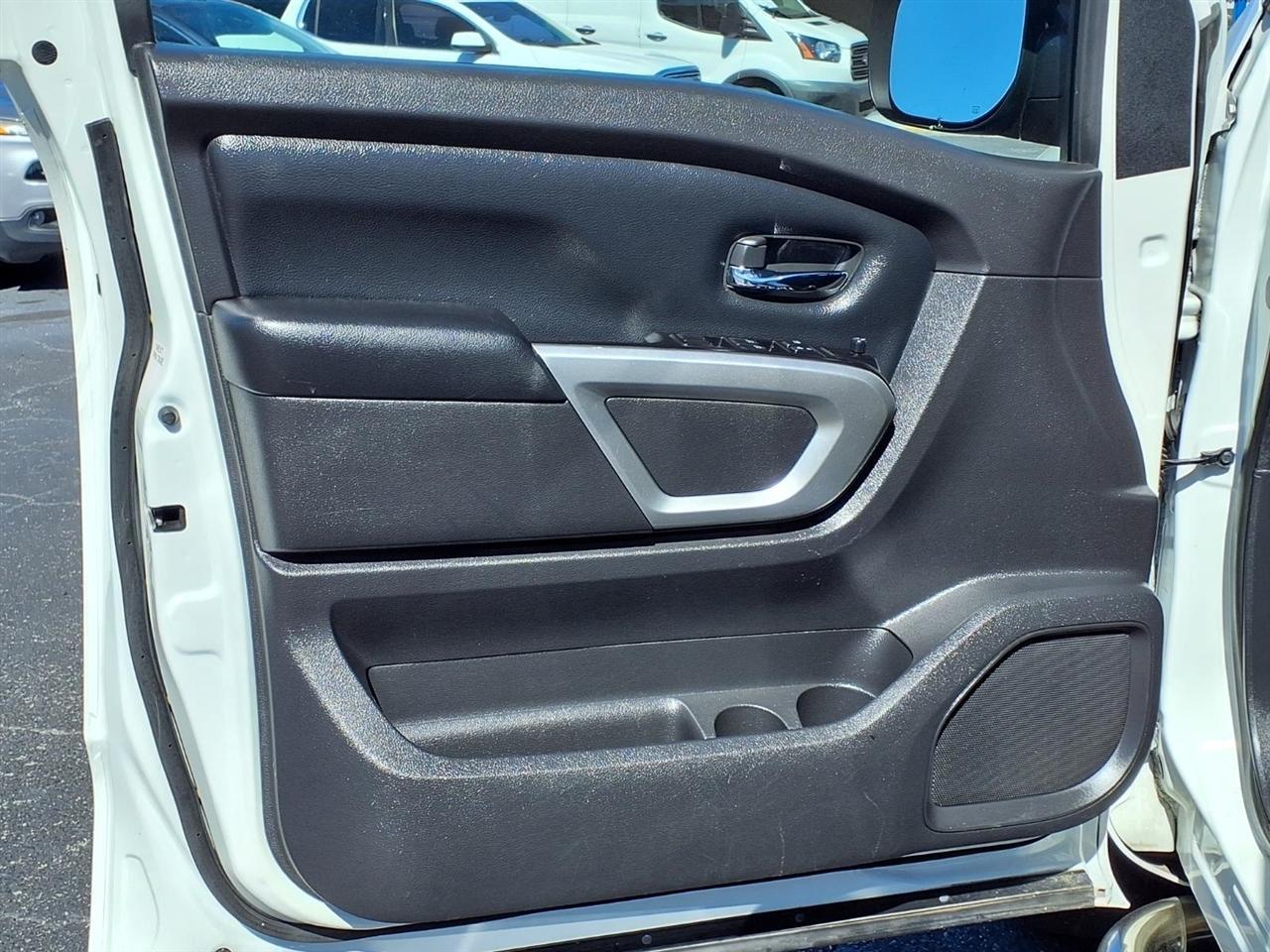 Nissan Titan2Wd Crew Cab Se - Thumbnail 9