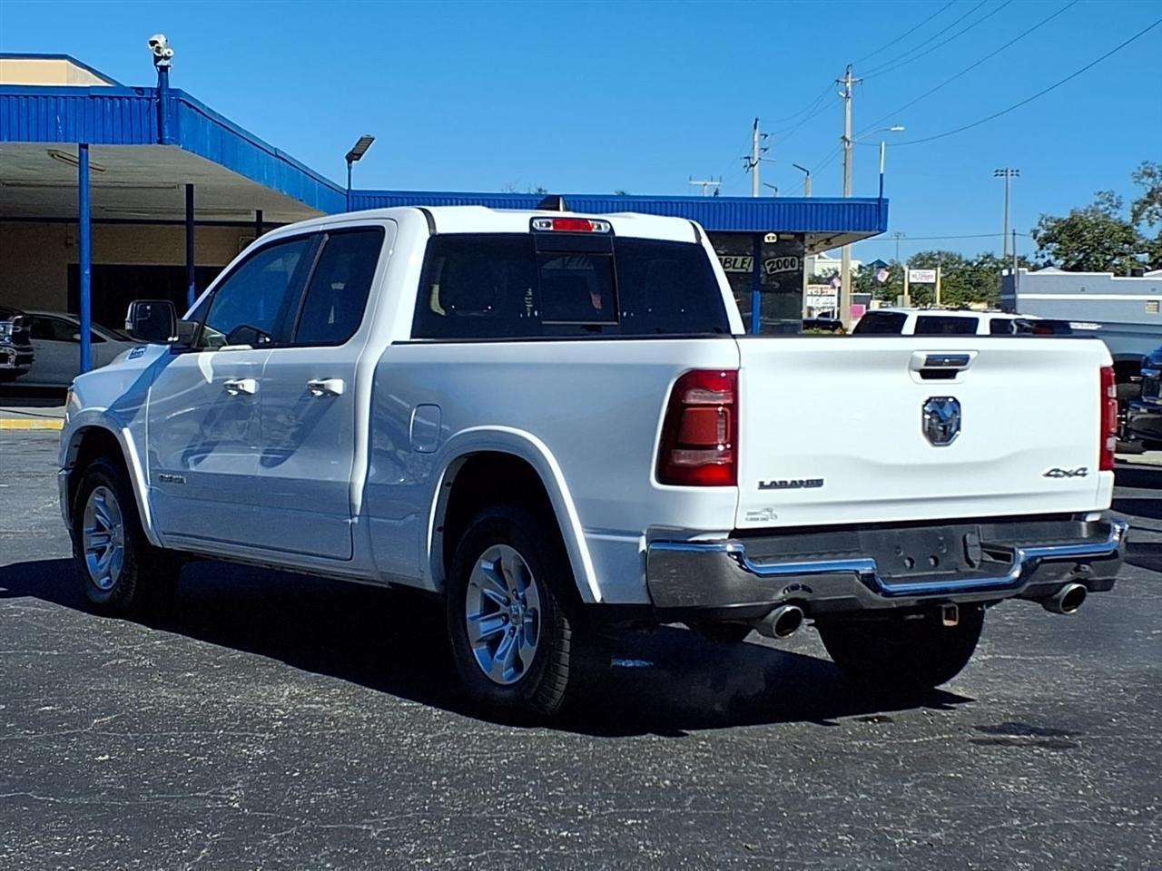 Ram 15004Wd Crew Cab 149" Laramie - Thumbnail 17