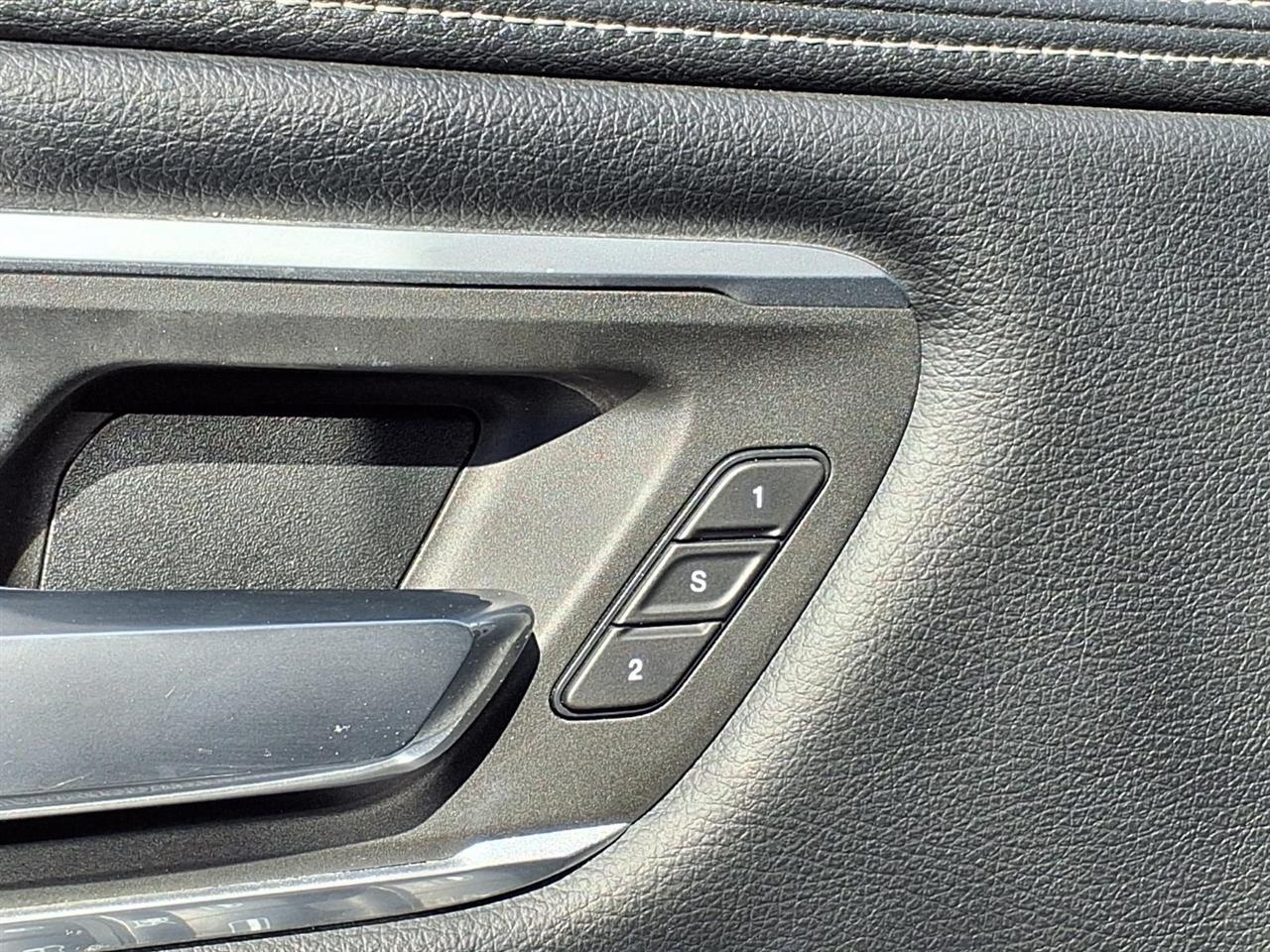 Ram 15004Wd Crew Cab 149" Laramie - Thumbnail 11