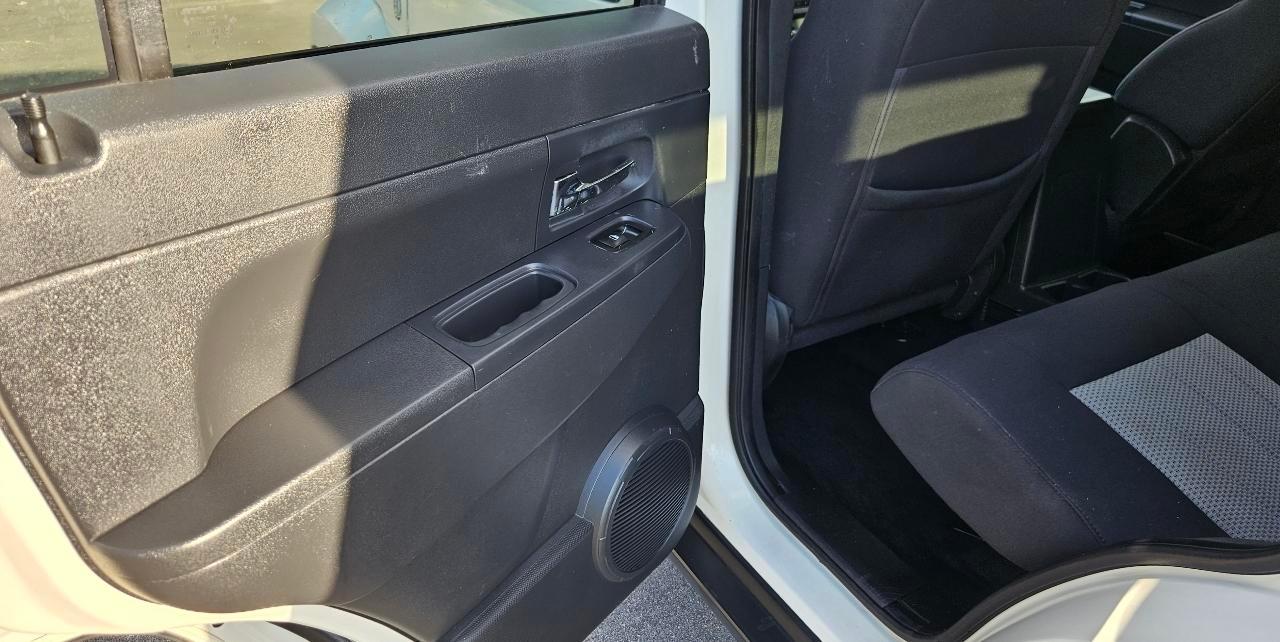 Jeep Liberty4Wd 4Dr Sport - Thumbnail 10