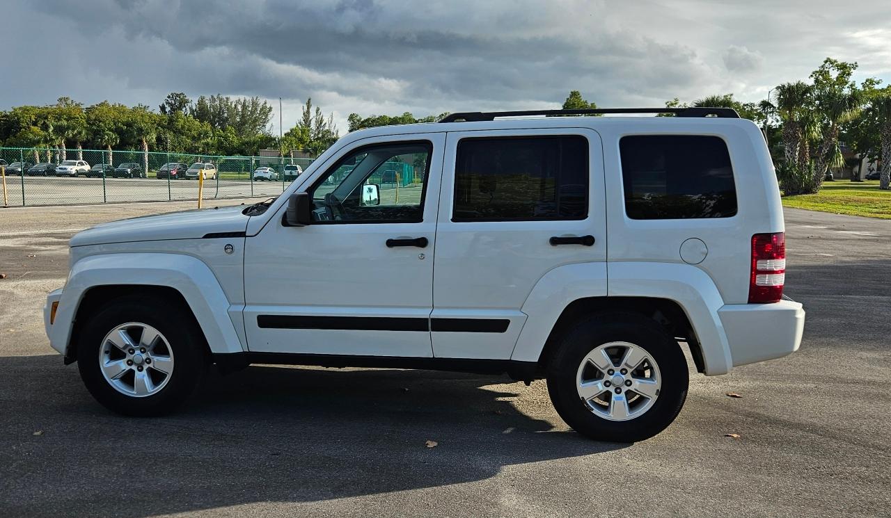 Jeep Liberty4Wd 4Dr Sport - Thumbnail 7