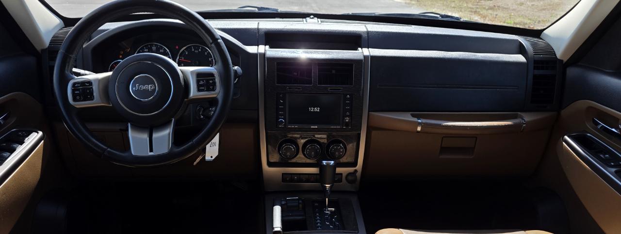 Jeep Liberty4Wd 4Dr Limited - Thumbnail 18