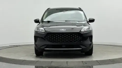 Ford Escape Se Sport Hybrid - Thumbnail 3