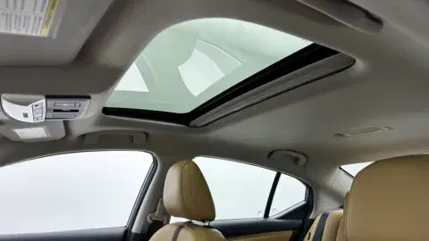 Nissan Sentra Sv - Thumbnail 6