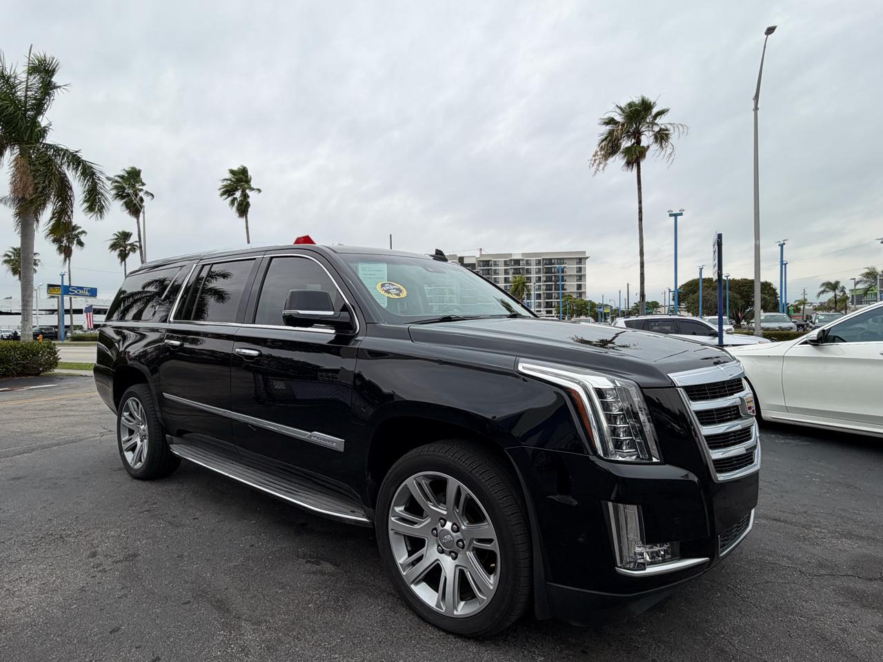 Cadillac Escalade Esv 2Wd Luxury - View 1