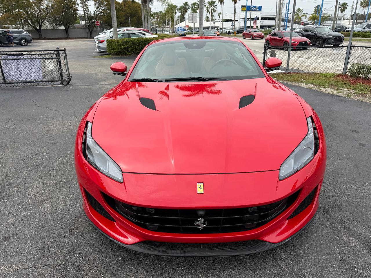 Ferrari Portofino Convertible - Thumbnail 9