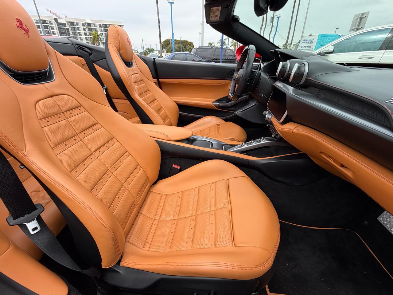 Ferrari Portofino Convertible - Thumbnail 18