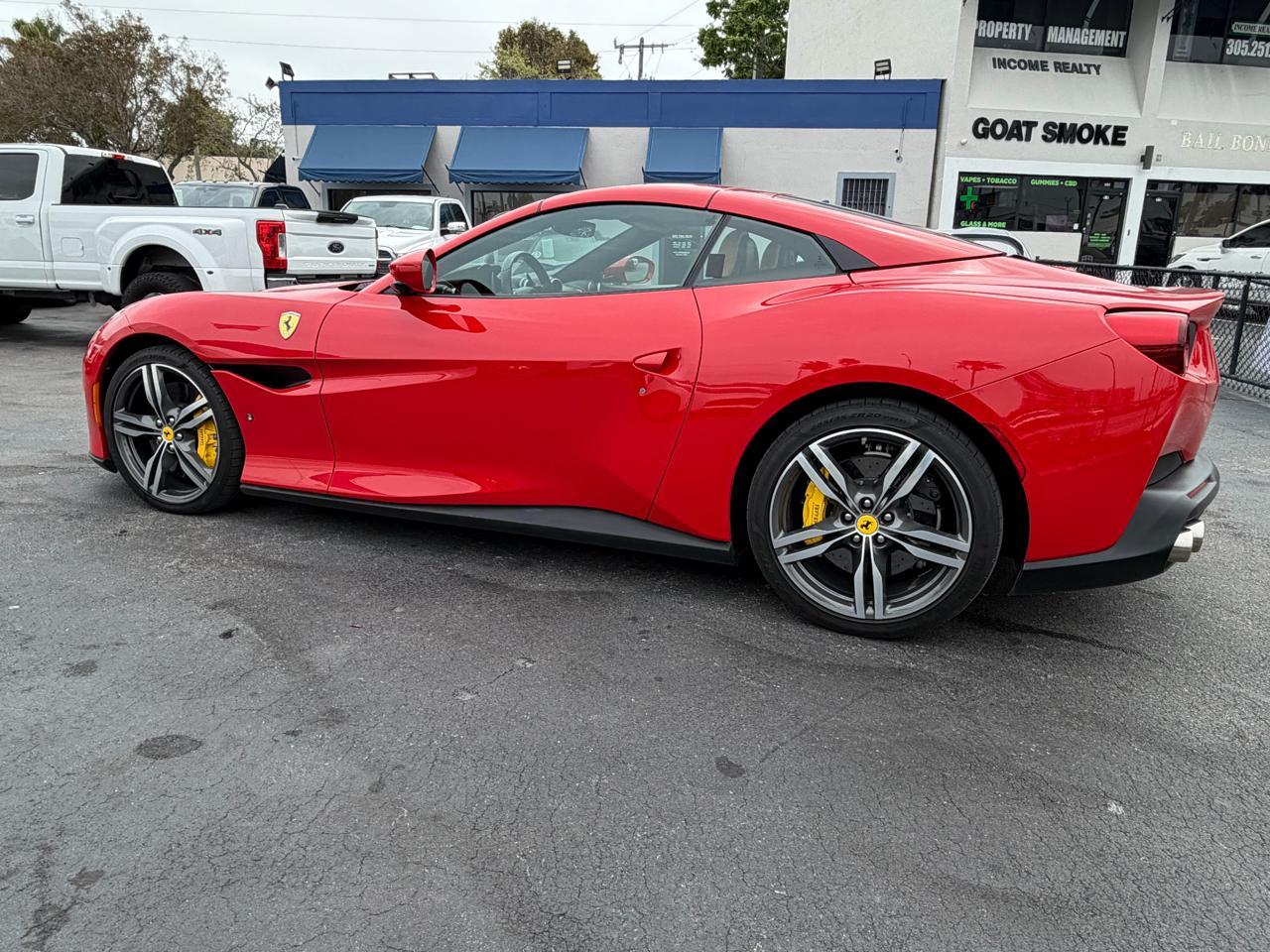 Ferrari Portofino Convertible - Thumbnail 5