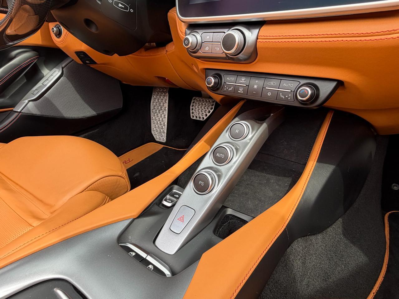 Ferrari Portofino Convertible - Thumbnail 15