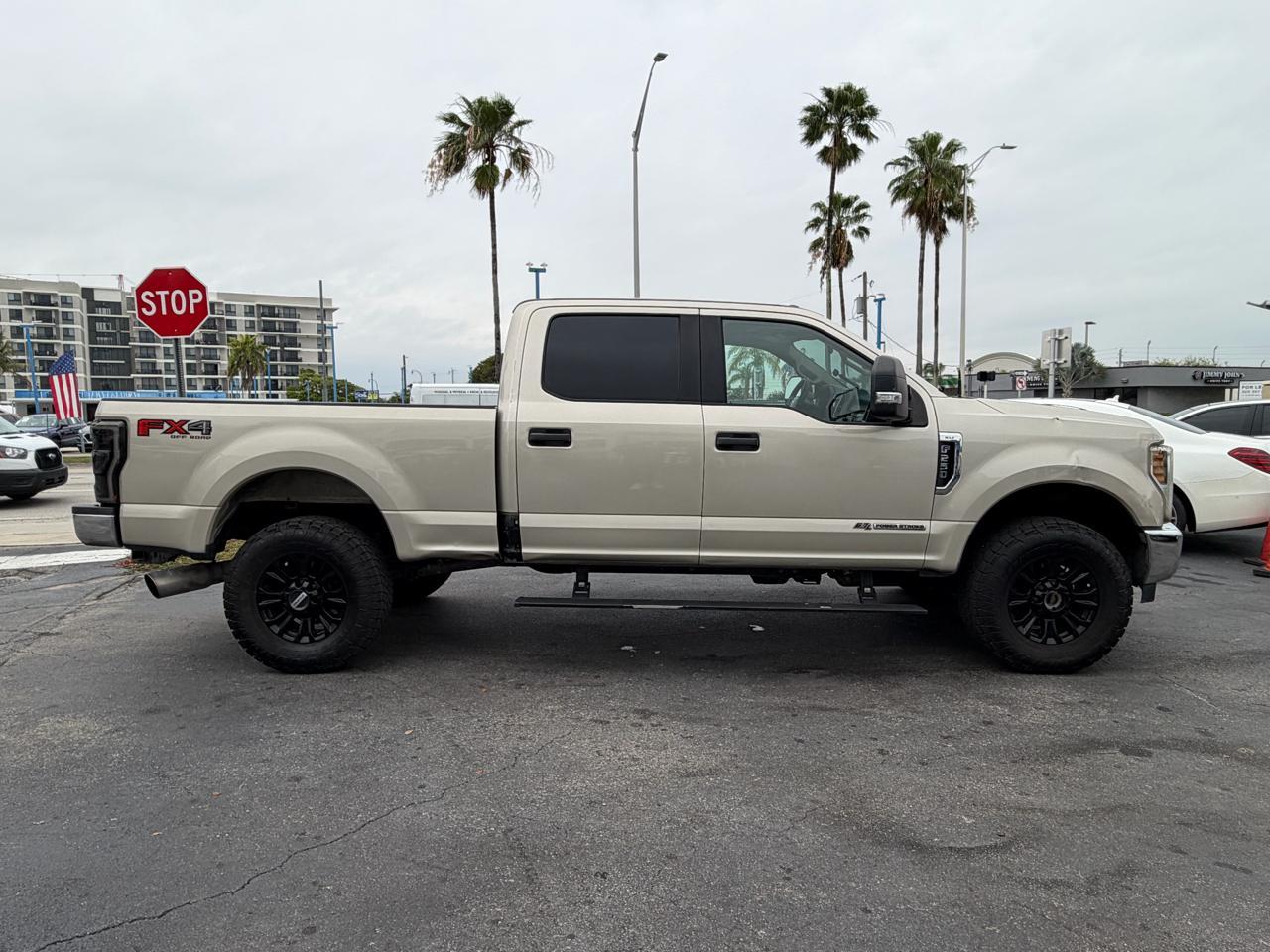 Ford F-250 Sd King Ranch Crew Cab 4Wd - Thumbnail 4