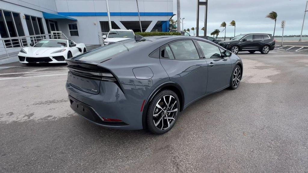 Toyota Prius Plug-In Hybrid Xse Fwd - Thumbnail 9