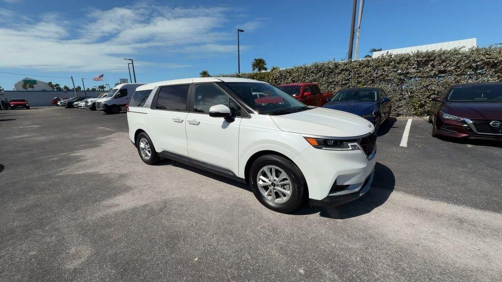 Kia Carnival Lx Fwd - Thumbnail 3