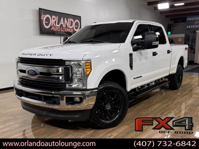 FORD F250 SUPER DUTY CREW CAB - View 1