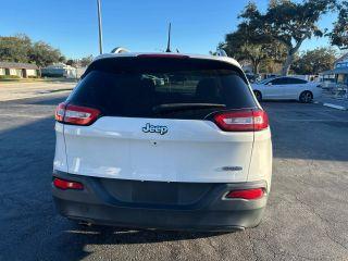 Jeep Cherokee - Thumbnail 11