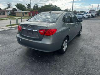 Hyundai Elantra - Thumbnail 13