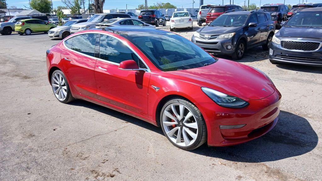Tesla Model 3 - Thumbnail 14