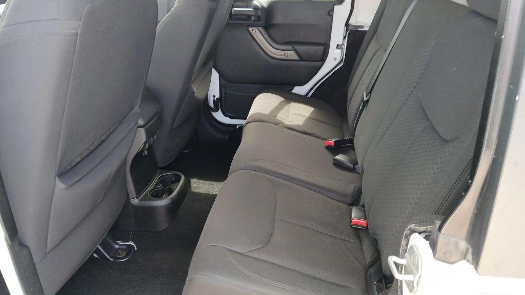 Jeep Wrangler - Thumbnail 18