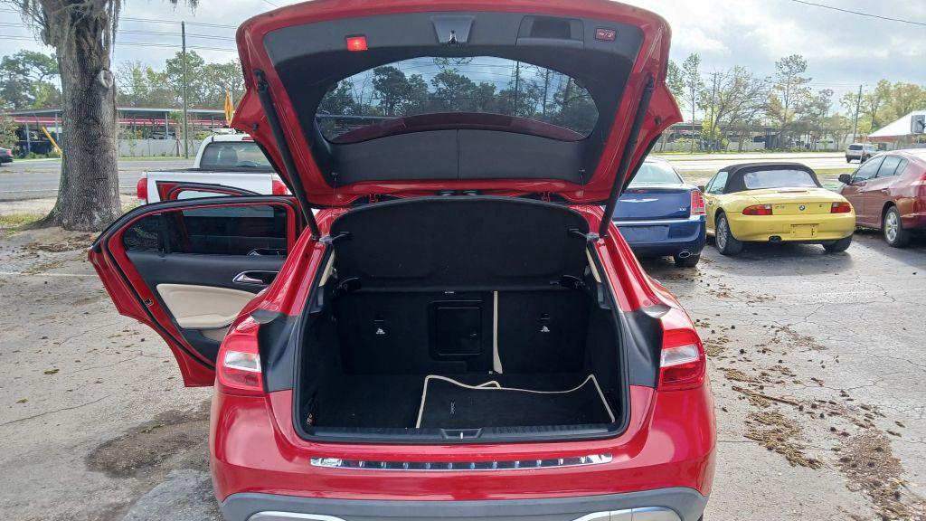 Mercedes-Benz Gla - Thumbnail 20