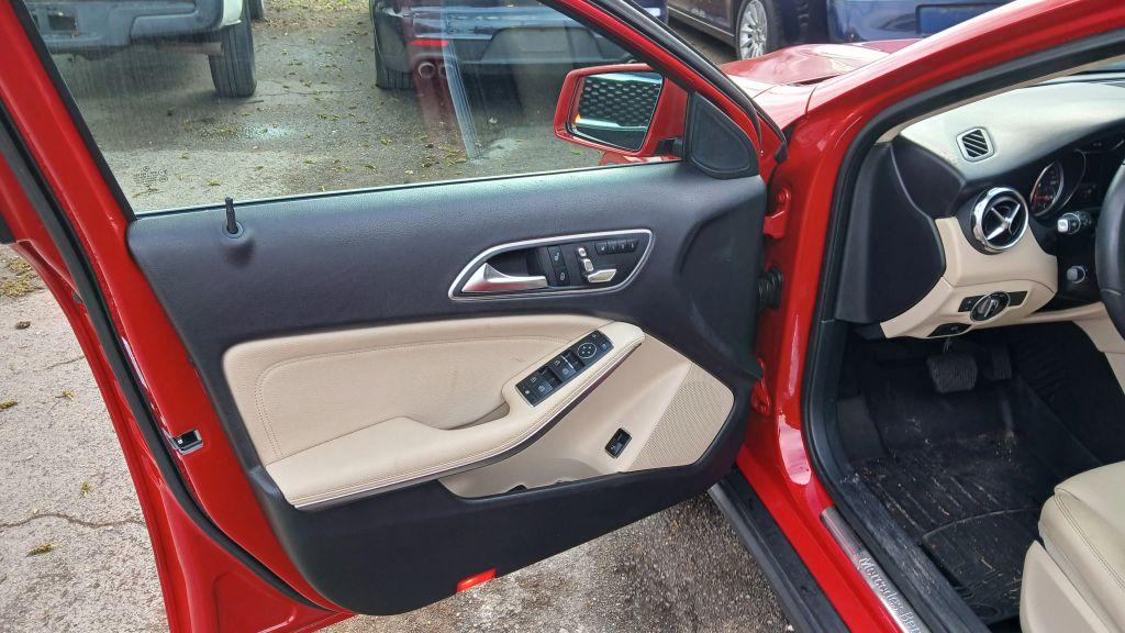 Mercedes-Benz Gla - Thumbnail 15