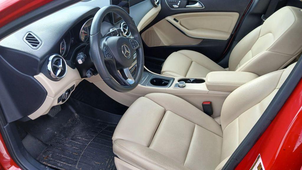 Mercedes-Benz Gla - Thumbnail 16