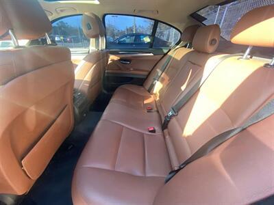 Bmw 5 Series 528I Xdrive - Thumbnail 11