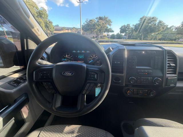 Ford F150 Supercrew Cab - Thumbnail 4