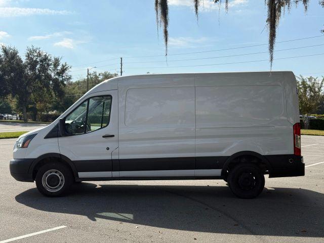 Ford Transit 250 Van - Thumbnail 11