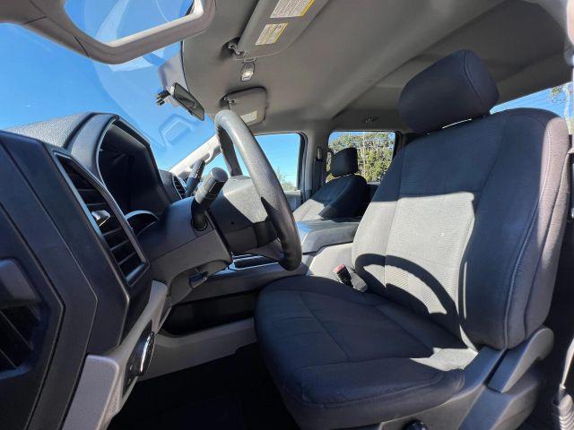 Ford F150 Supercrew Cab - Thumbnail 2