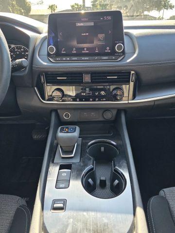 Nissan Rogue - Thumbnail 6