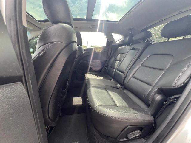 Hyundai Tucson - Thumbnail 2