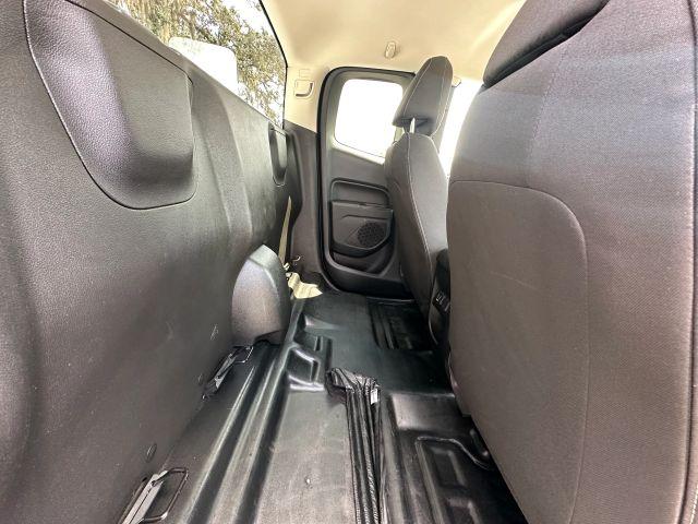 Chevrolet Colorado Extended Cab - Thumbnail 6