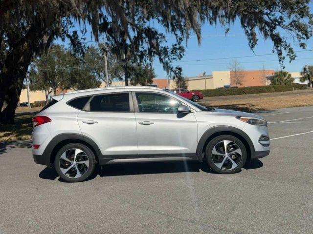 Hyundai Tucson - Thumbnail 8