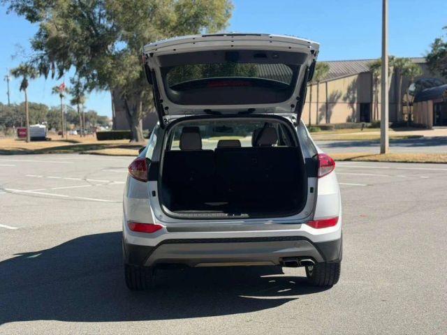 Hyundai Tucson - Thumbnail 11