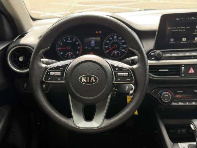 Kia Forte - Thumbnail 2