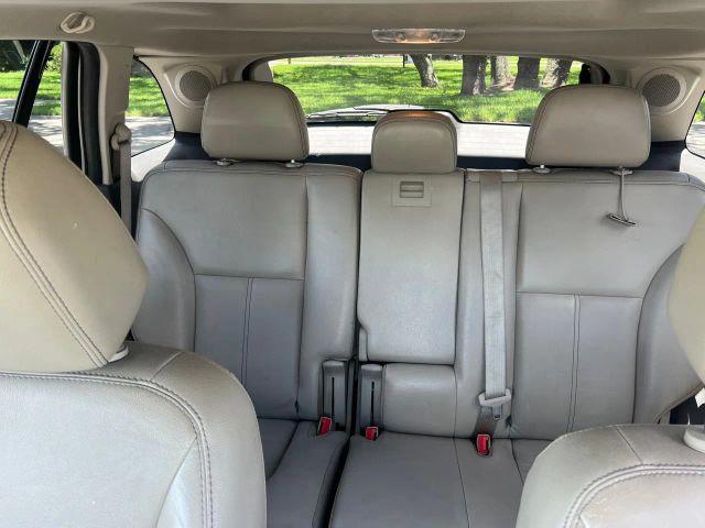 Ford Edge - Thumbnail 3