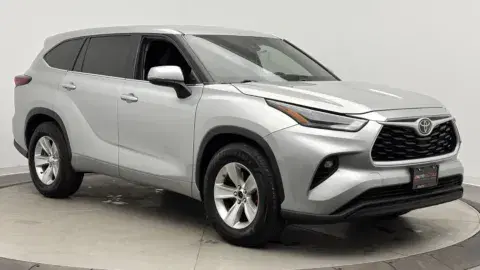 Toyota Highlander Le - Thumbnail 4