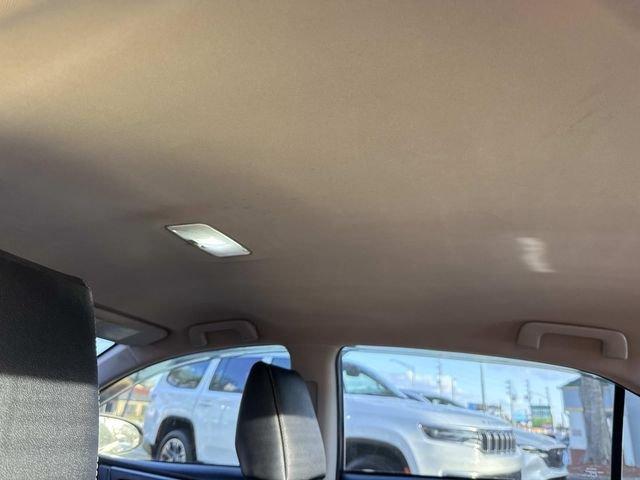 Toyota Corolla S - Thumbnail 18