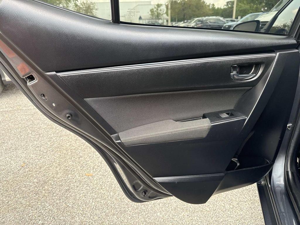 Toyota Corolla Le - Thumbnail 14