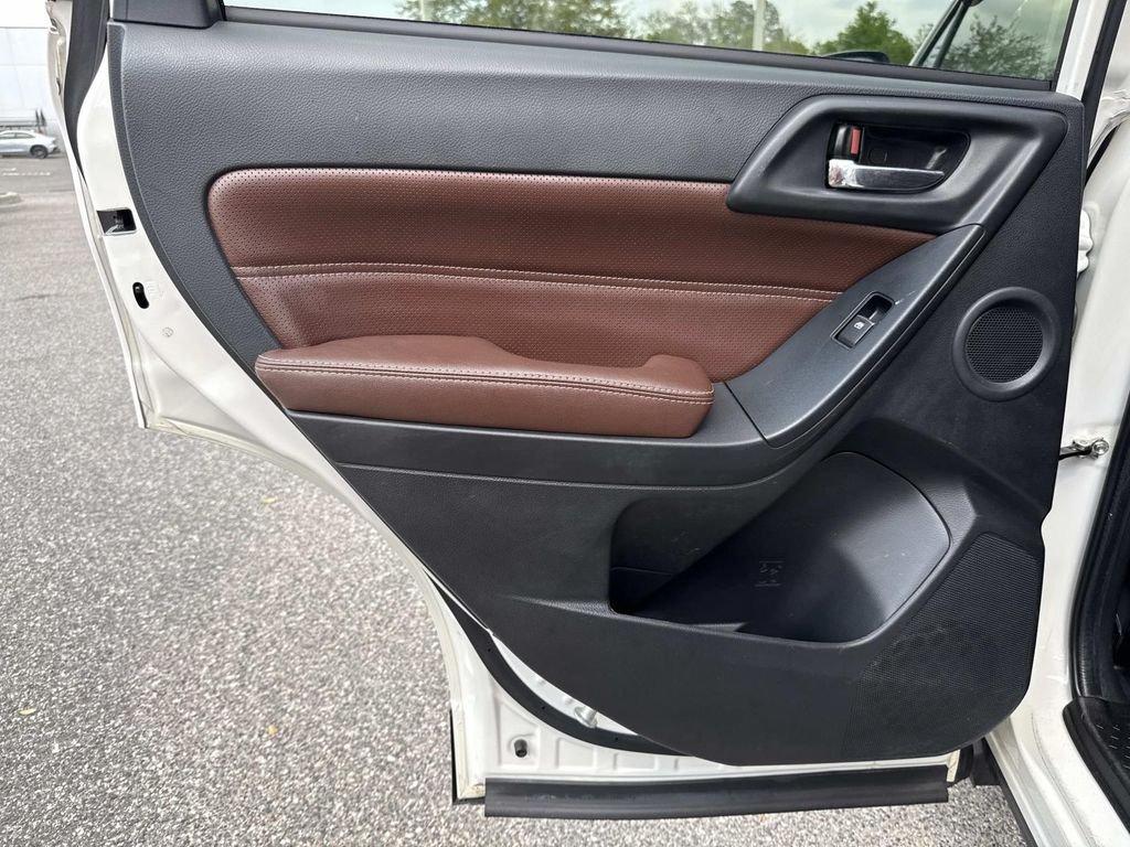 Subaru Forester 2.5I Touring - Thumbnail 14