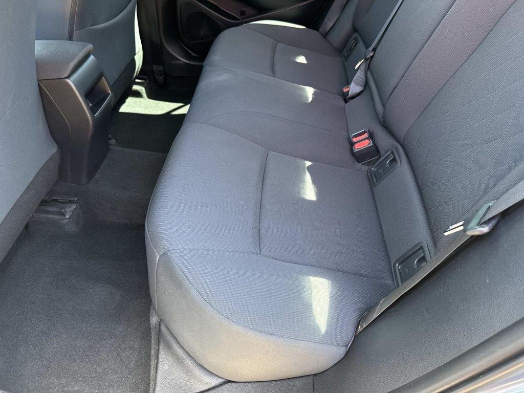 Toyota Corolla Le - Thumbnail 17